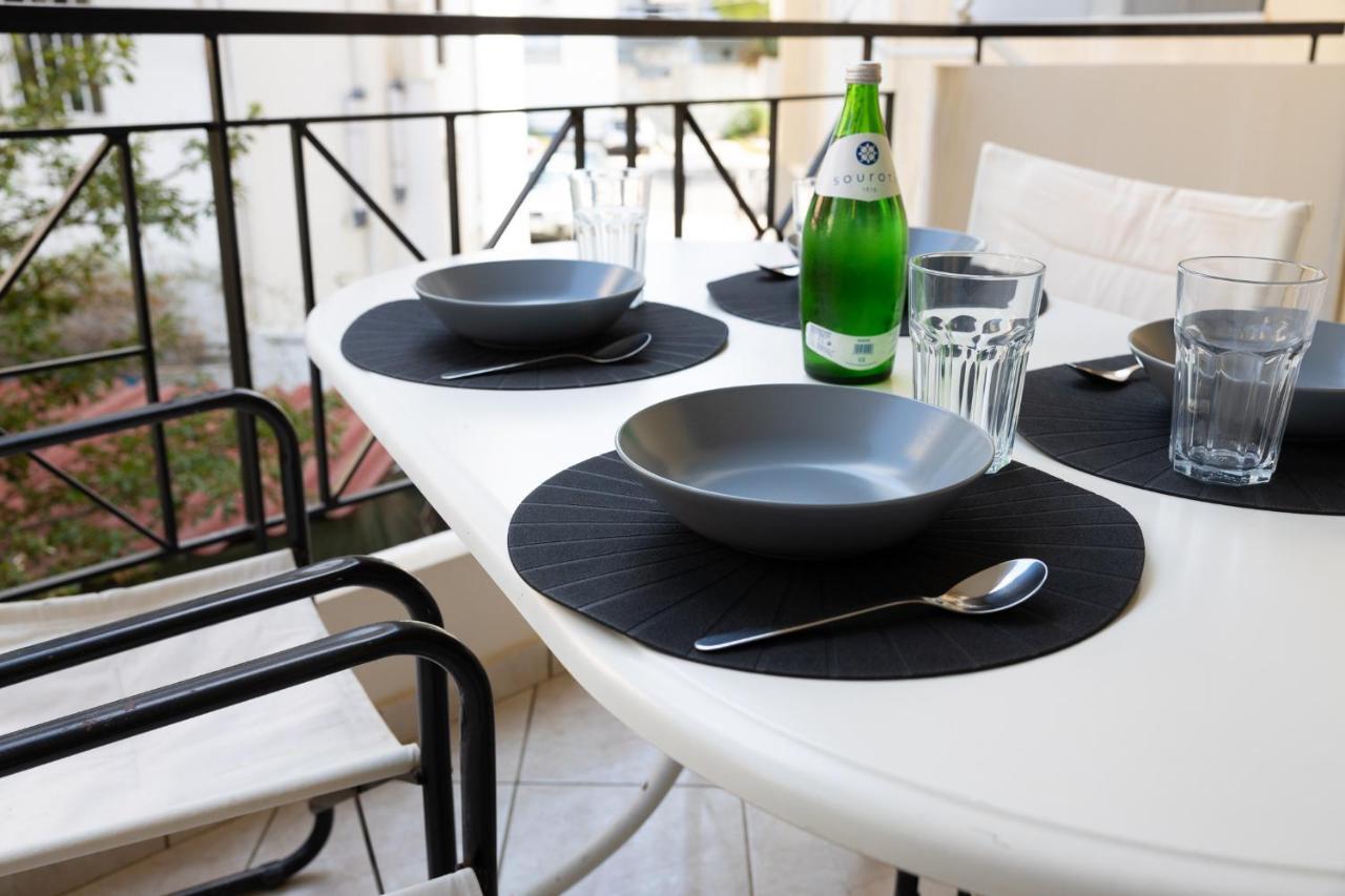 Spacious Apartment Close To The Sea And The City Center Athens Exterior photo